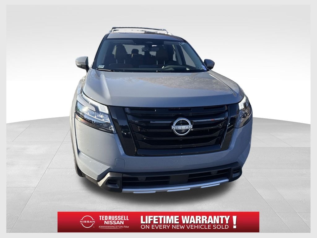 New 2025 Nissan Pathfinder Platinum SUV