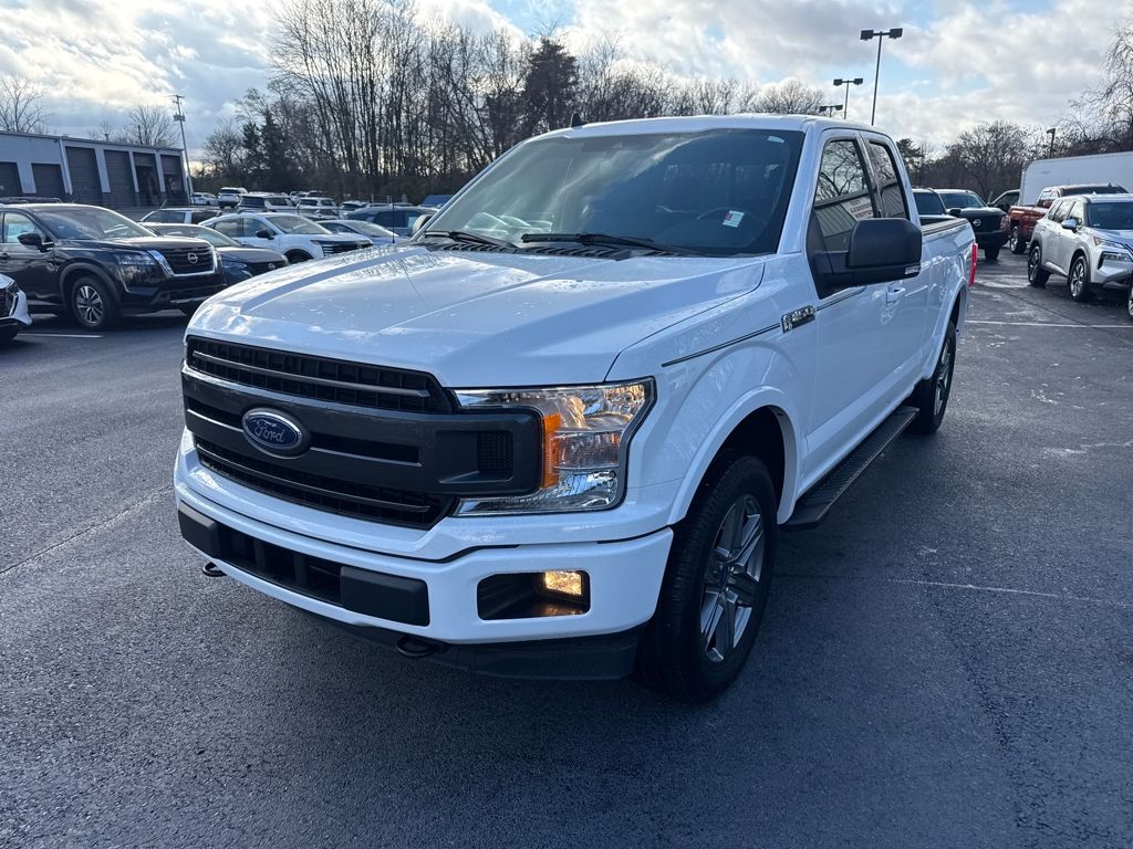 2020 Ford F-150 XLT's photo