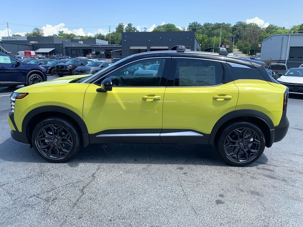 New 2026 Nissan Kicks SR SUV