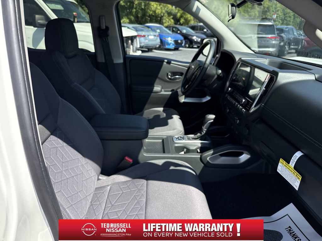 2026 Nissan Frontier SV - Photo 17