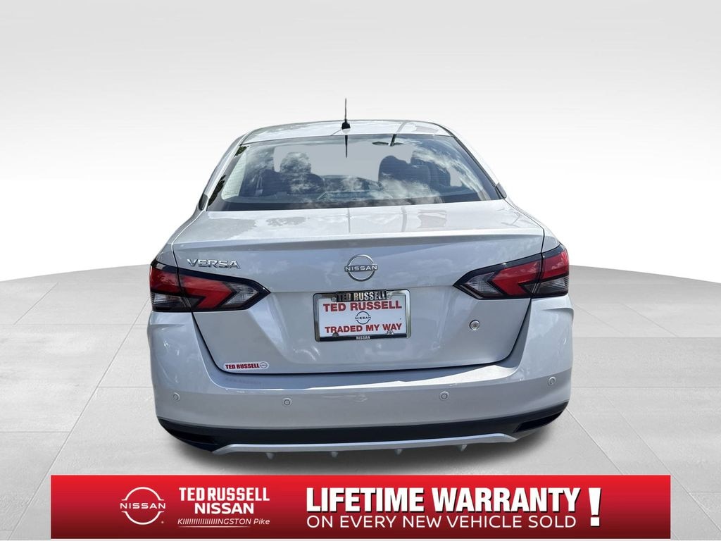 New 2025 Nissan Versa 1.6 S Sedan