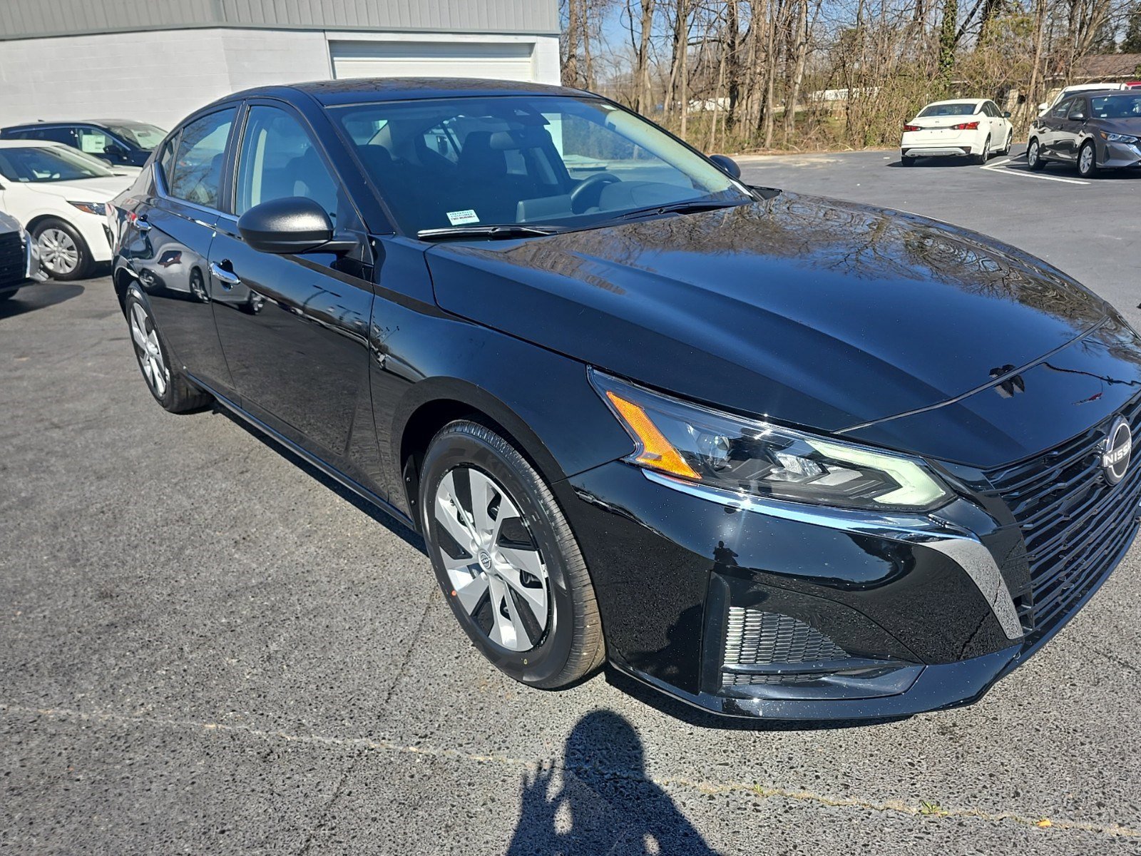 2025 Nissan Altima S photo 3