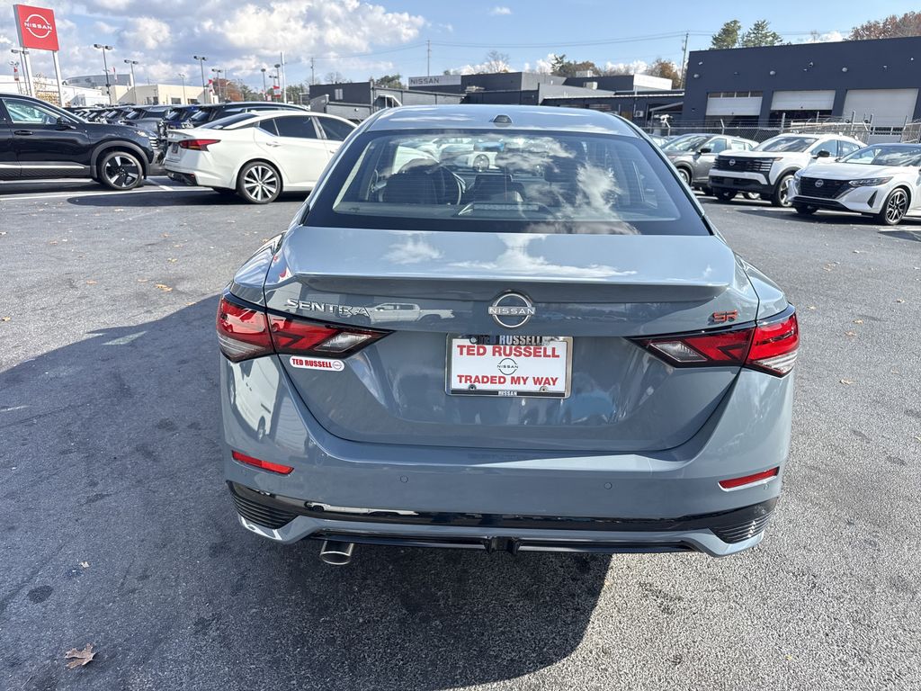2025 Nissan Sentra SR photo 4