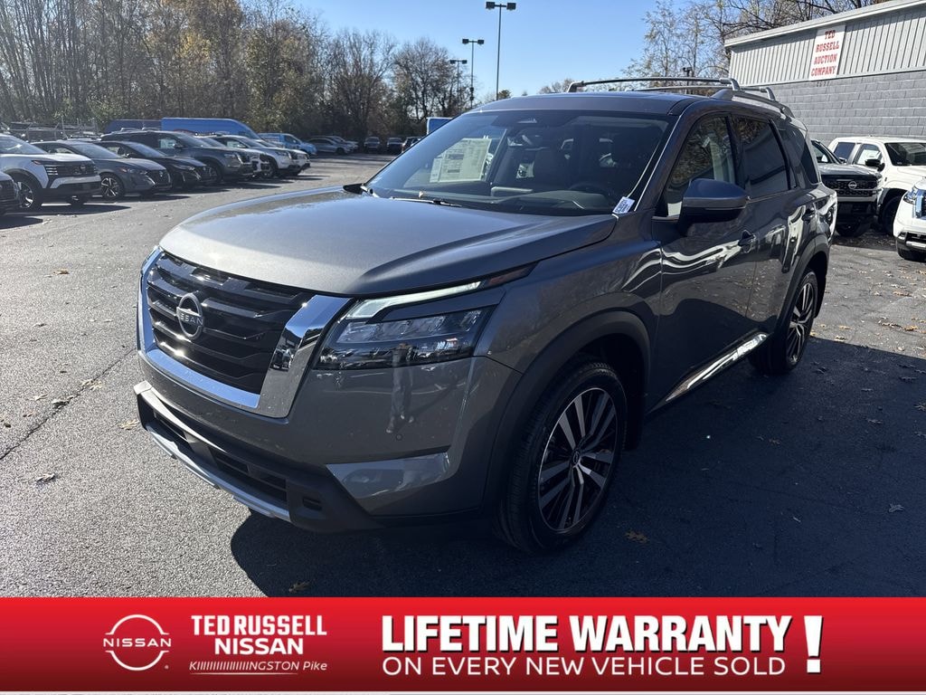 New 2025 Nissan Pathfinder Platinum SUV