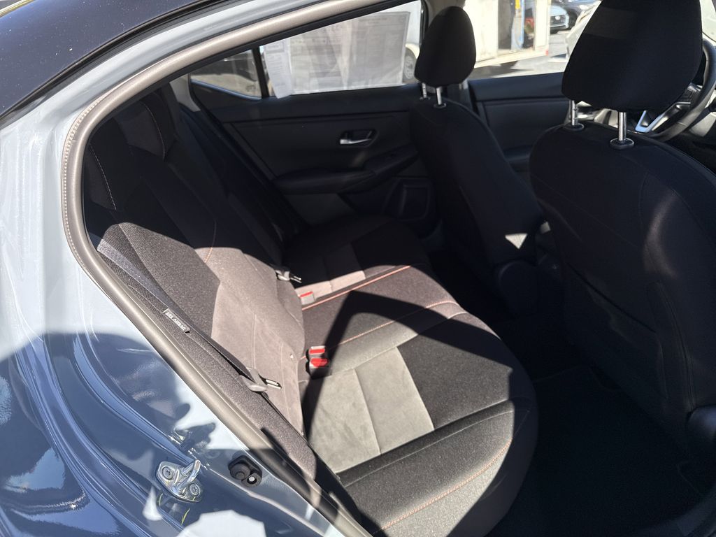 2025 Nissan Sentra SR - Photo 18