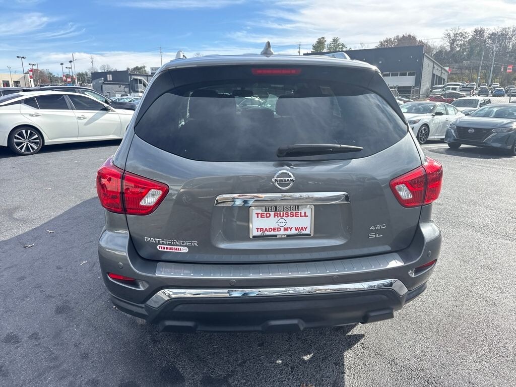 Used 2020 Nissan Pathfinder SL SUV