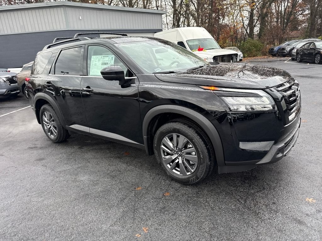 New 2025 Nissan Pathfinder SV SUV