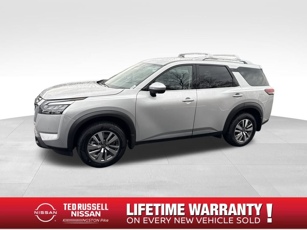 New 2025 Nissan Pathfinder SL SUV