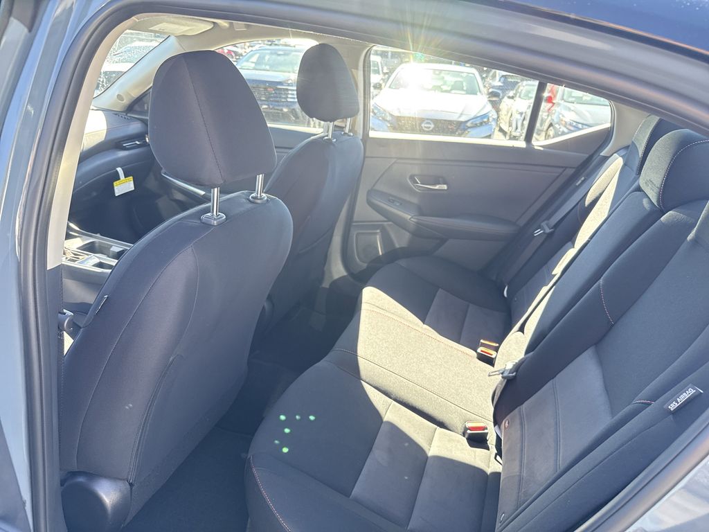2025 Nissan Sentra SR - Photo 16