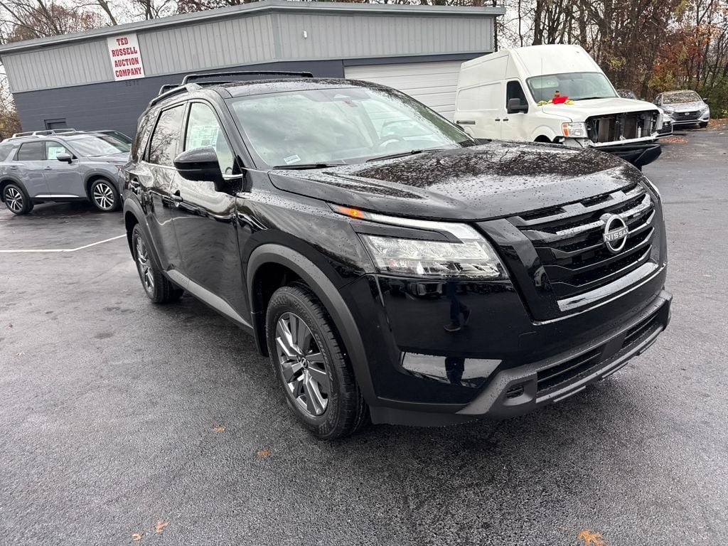 New 2025 Nissan Pathfinder SV SUV