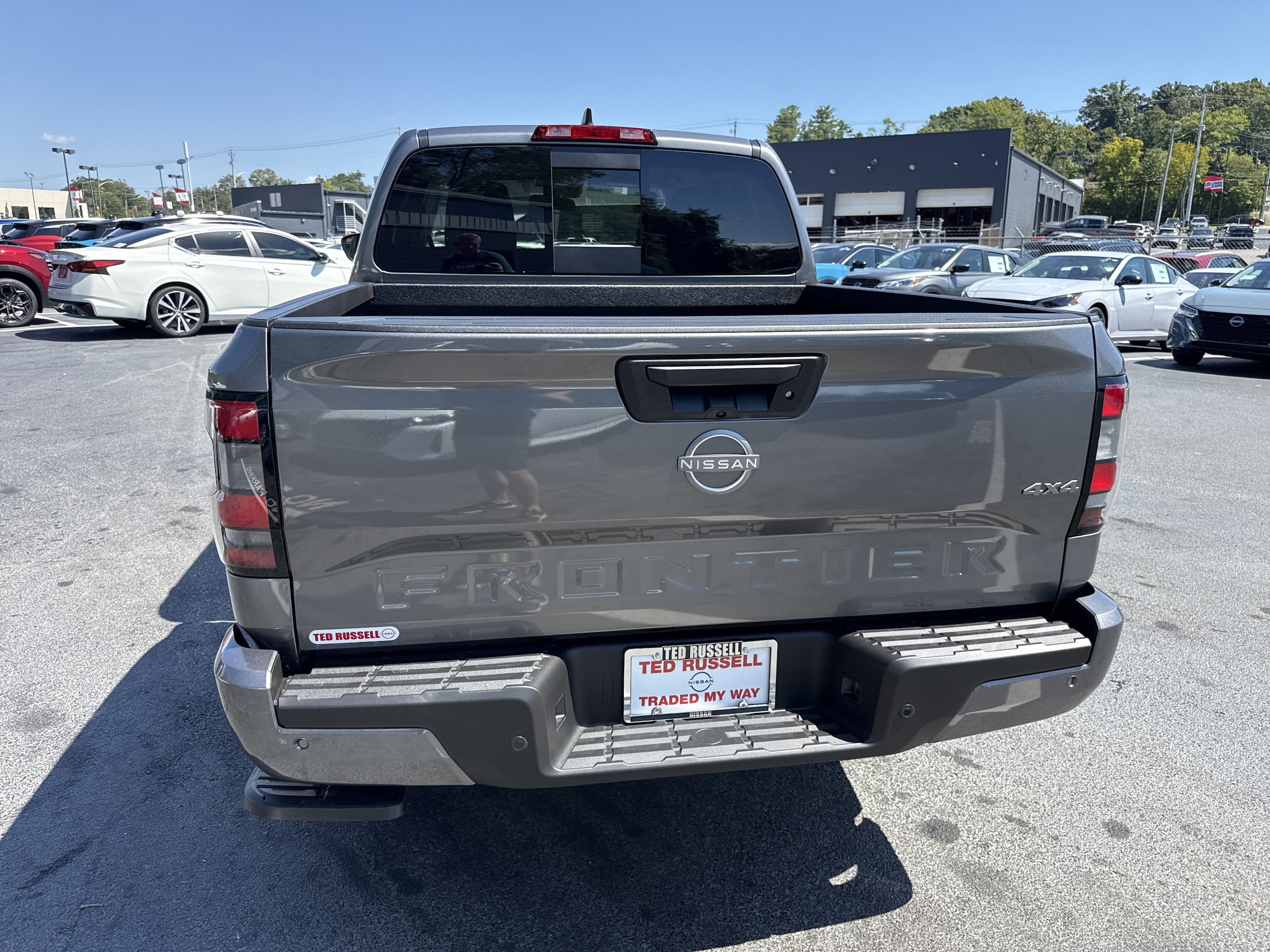 2026 Nissan Frontier SV photo 2