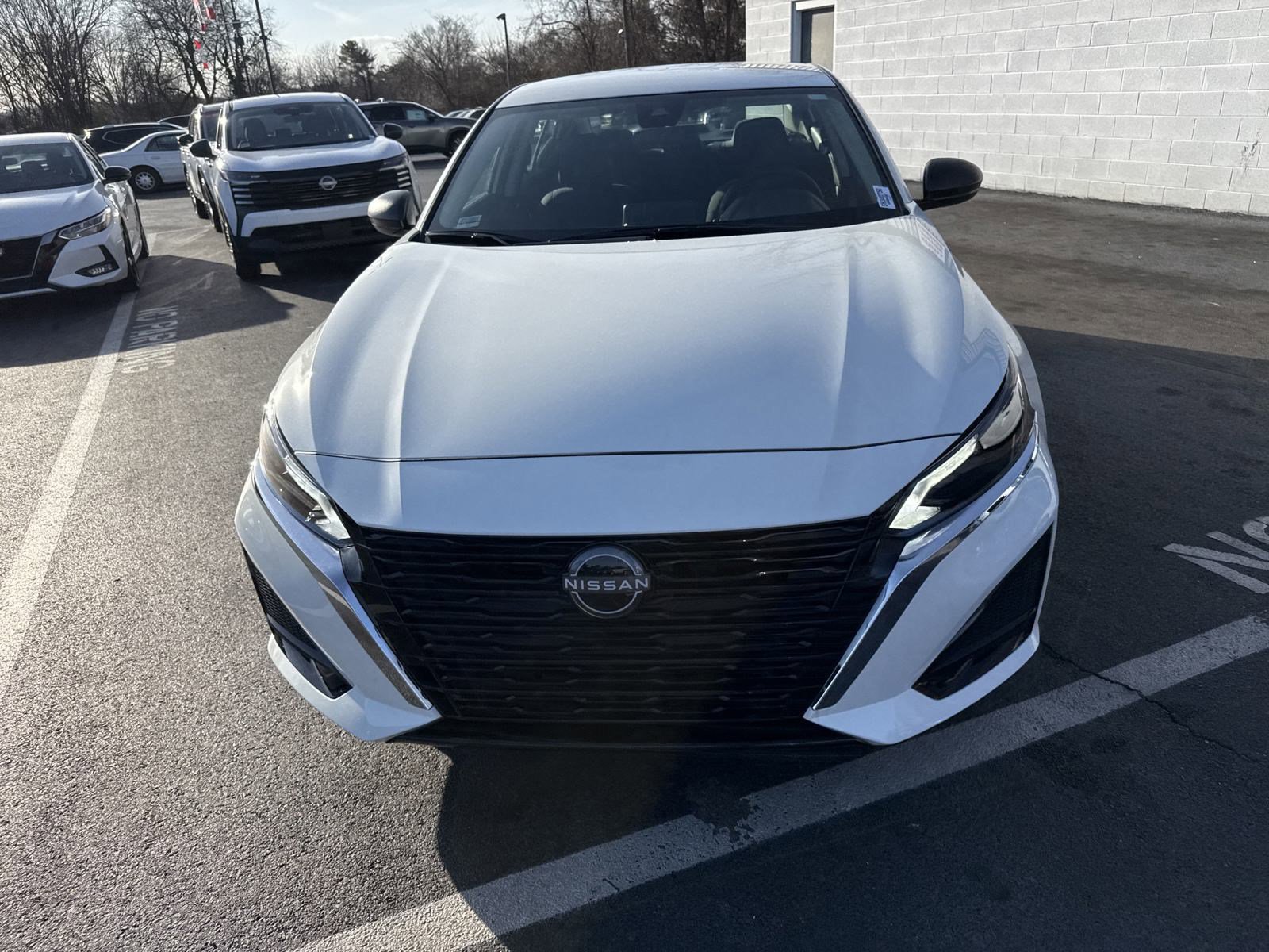 2025 Nissan Altima S photo 2