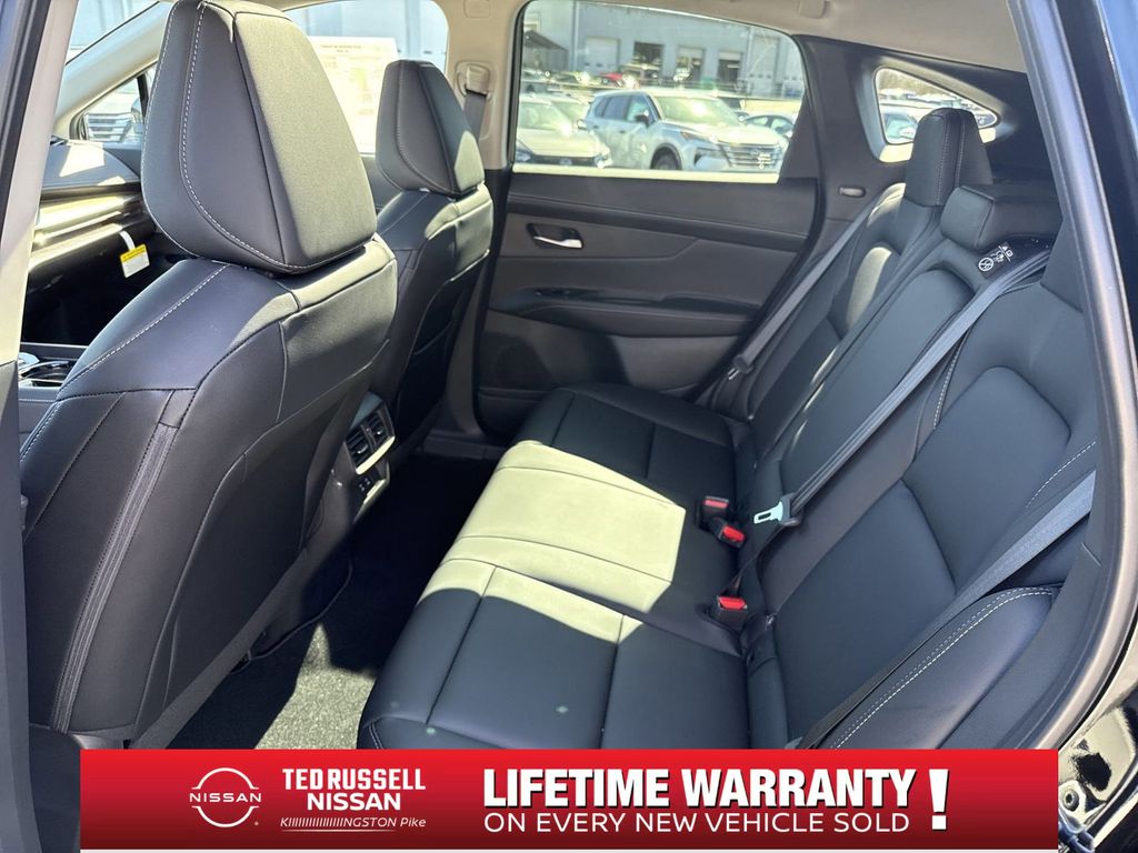 2025 Nissan Murano SL - Photo 16