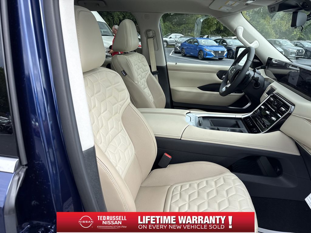 2026 Nissan Armada Platinum Reserve - Photo 17