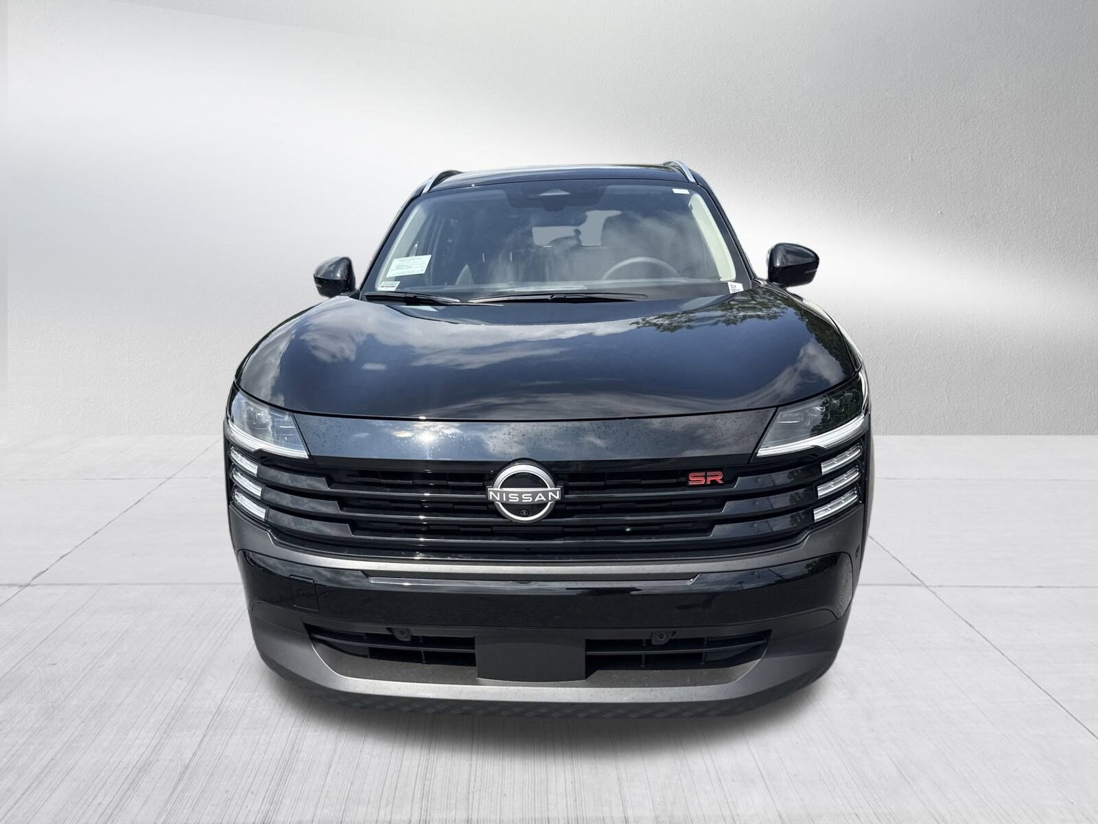 2025 Nissan Kicks SR photo 2