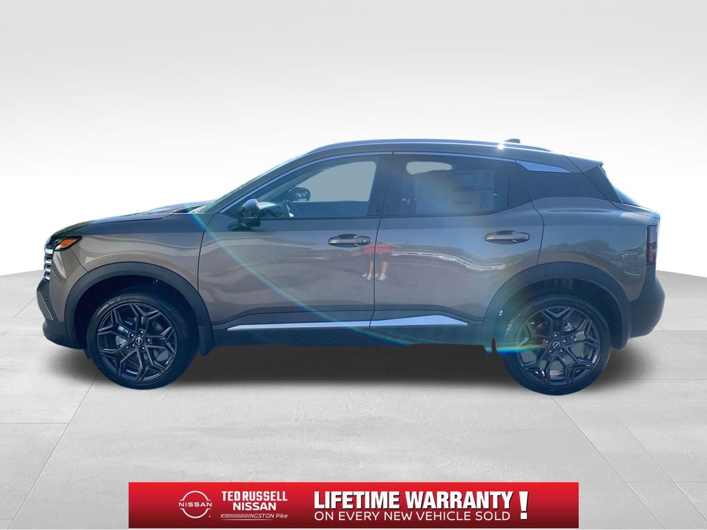 New 2026 Nissan Kicks SR SUV