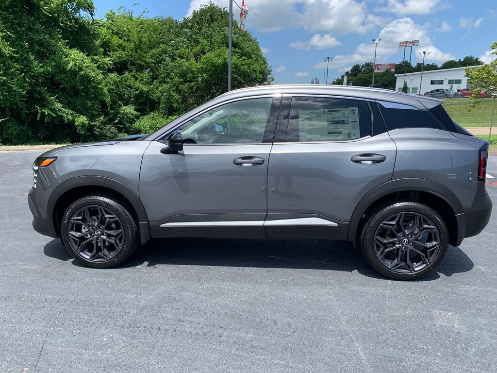 New 2026 Nissan Kicks SR SUV