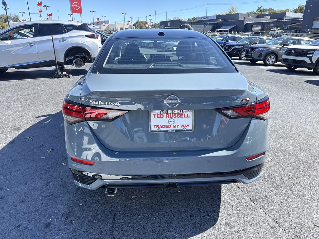 2025 Nissan Sentra SR - Photo 4