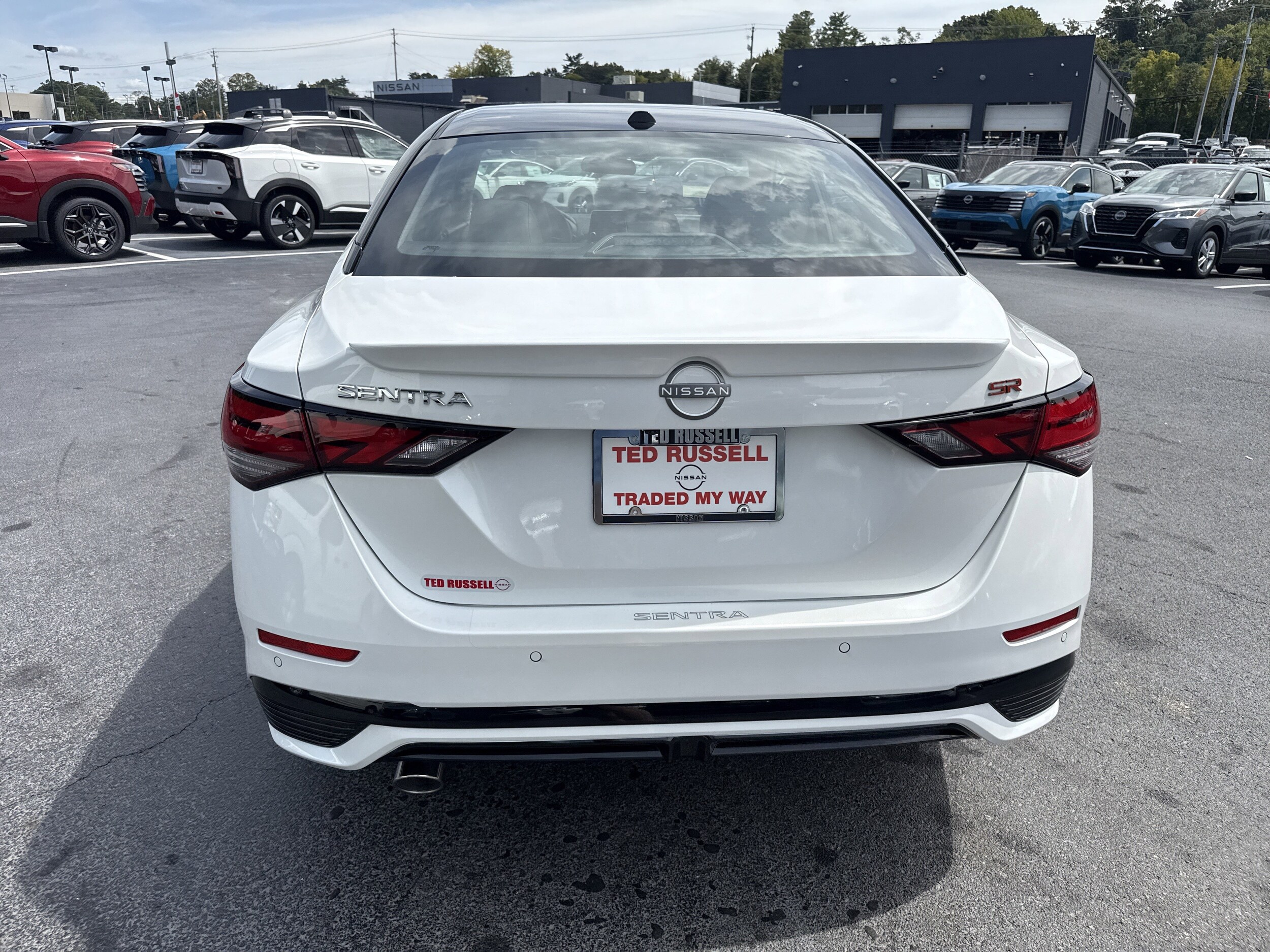 2025 Nissan Sentra SR photo 4