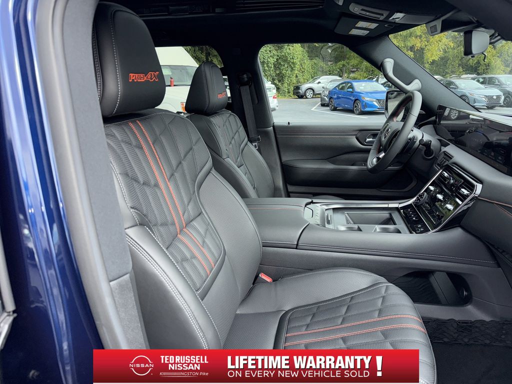 2026 Nissan Armada PRO-4X - Photo 17