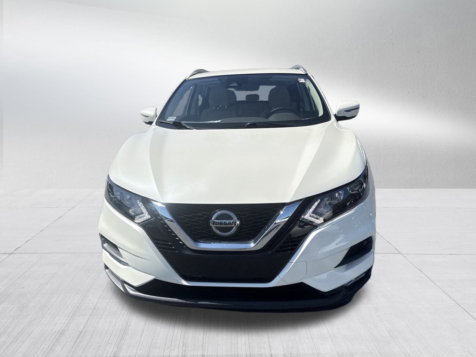 2022 Nissan Rogue Sport SV photo 2