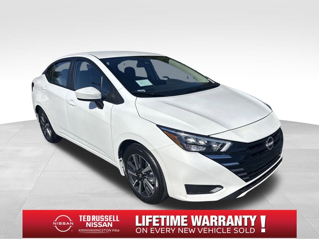 New 2025 Nissan Versa 1.6 SV Sedan
