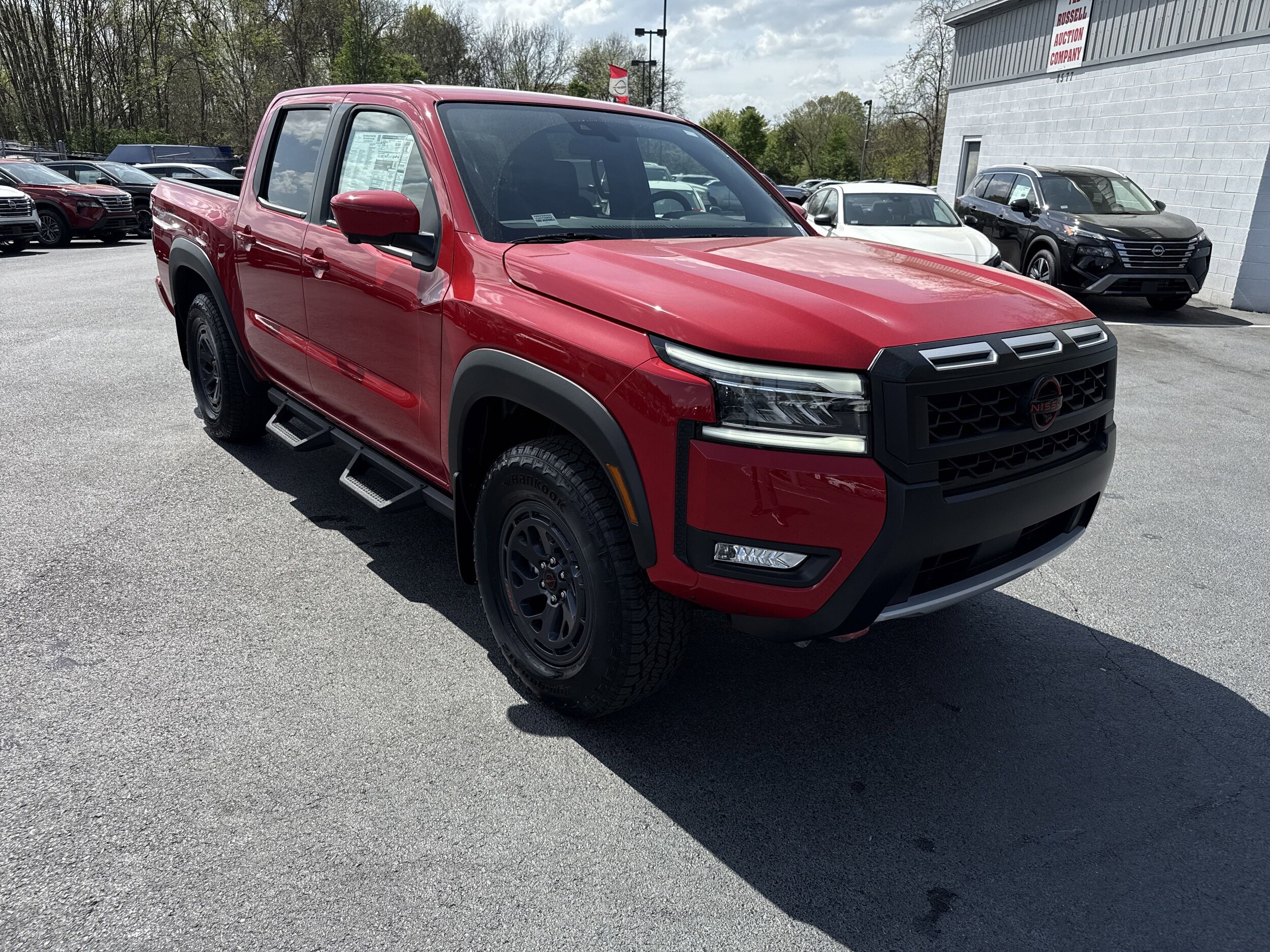 2025 Nissan Frontier PRO-4X photo 3
