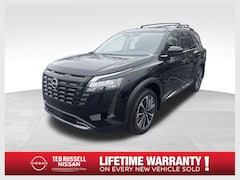 2026 Nissan Pathfinder Platinum SUV