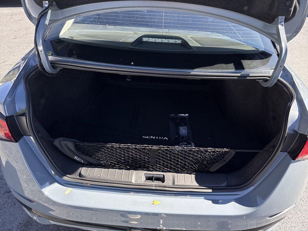 2025 Nissan Sentra SR - Photo 19