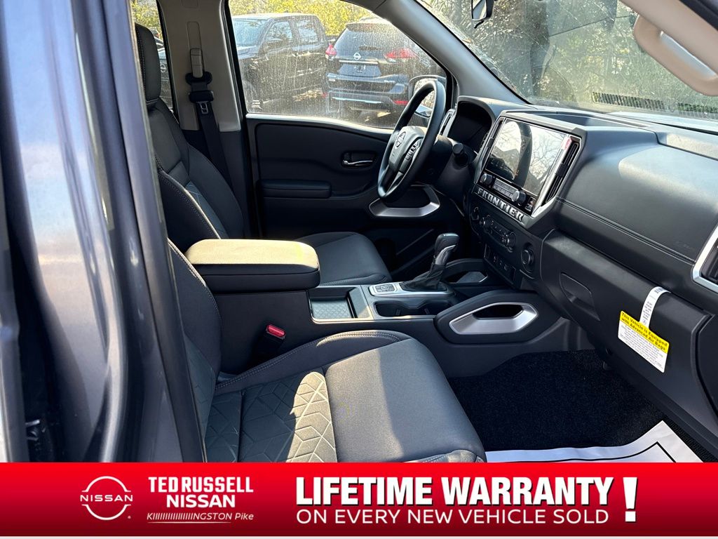 2026 Nissan Frontier SV - Photo 30
