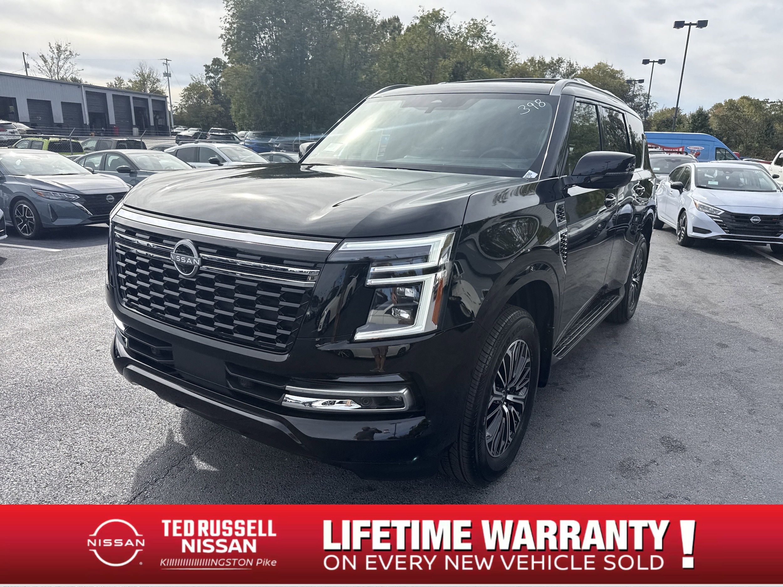 2026 Nissan Armada Platinum's photo