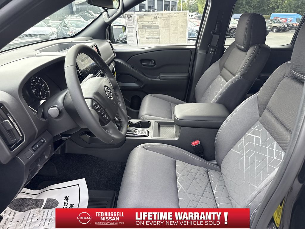 2026 Nissan Frontier SV - Photo 9