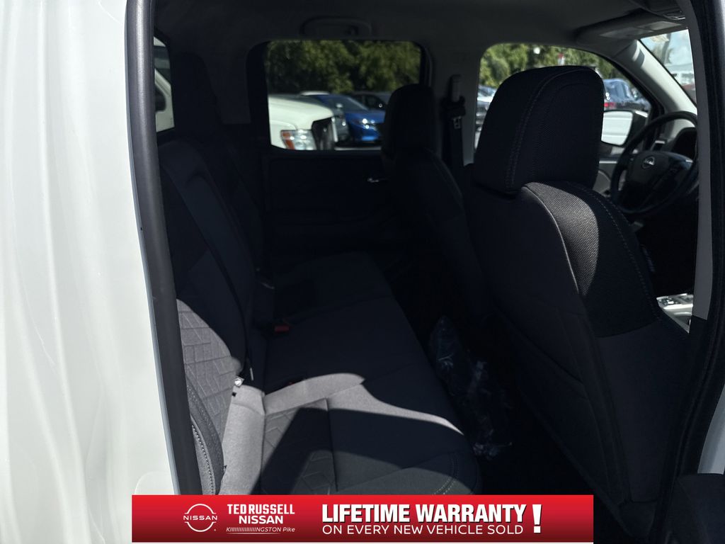 2026 Nissan Frontier SV - Photo 18