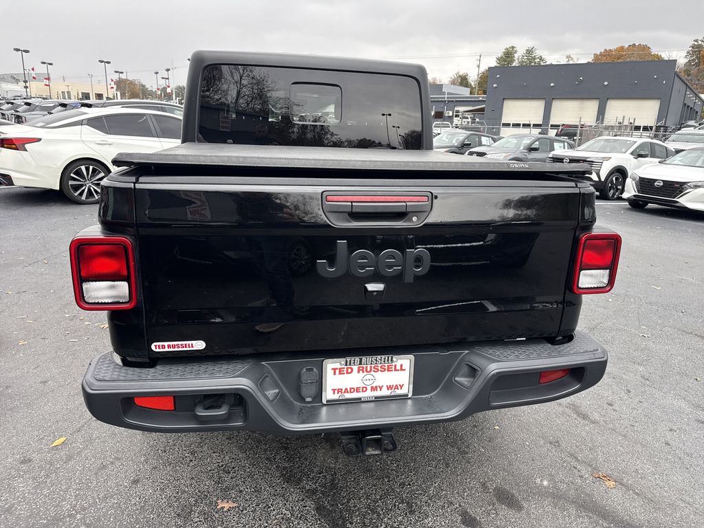2022 Jeep Gladiator Altitude photo 4