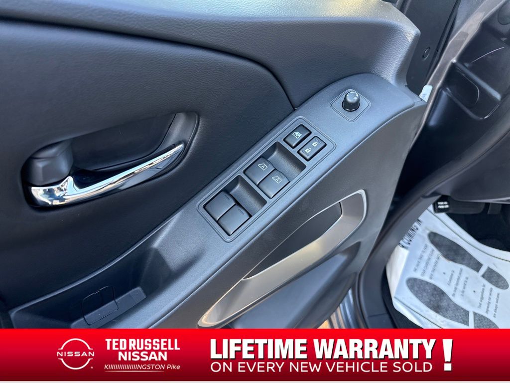 2026 Nissan Frontier SV - Photo 11
