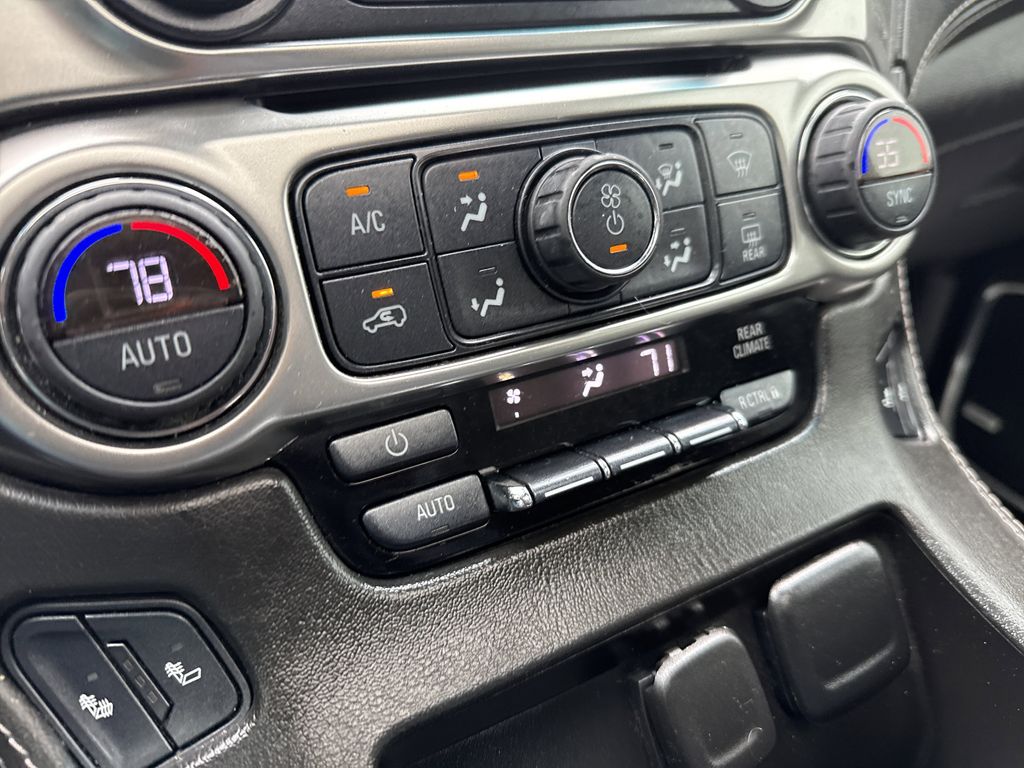 2019 Chevrolet Tahoe LT's photo