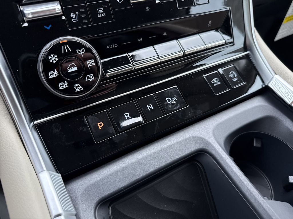 2025 Nissan Armada Platinum Reserve - Photo 25