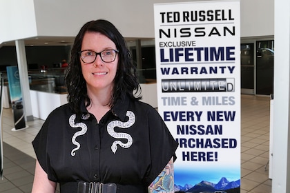 Staff member Mariah Glover from ID_e73805665bcd