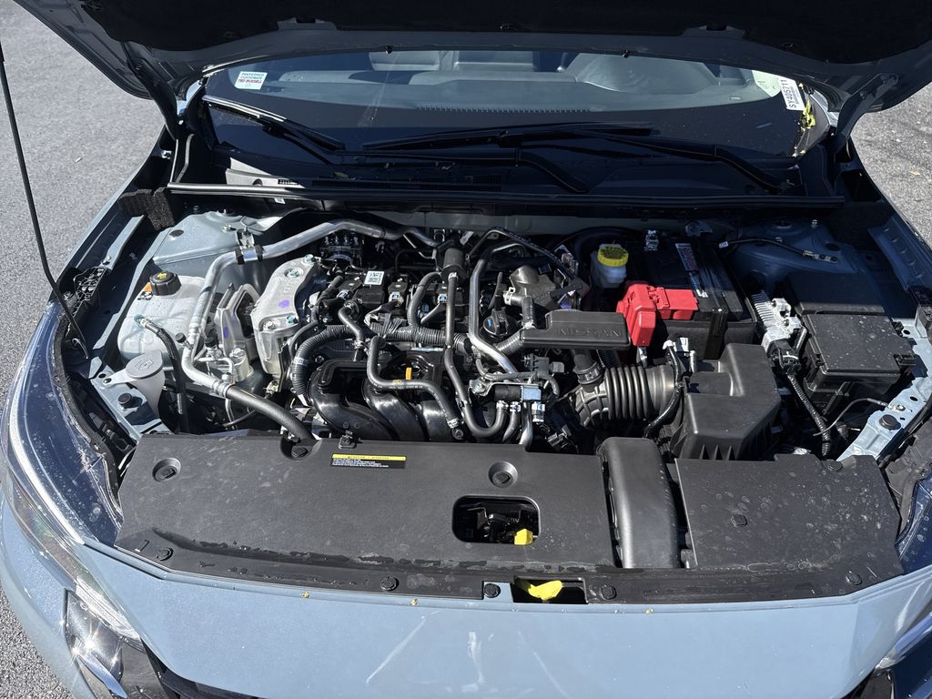 2025 Nissan Sentra SR - Photo 9