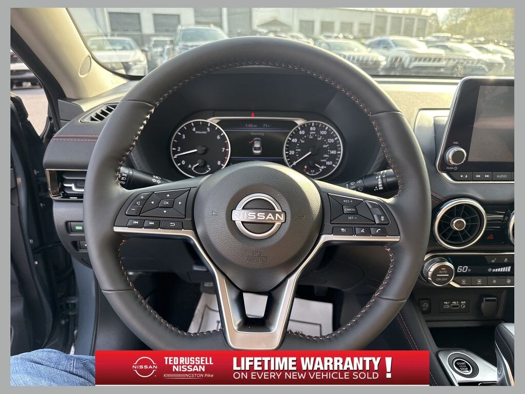 New 2025 Nissan Sentra SR Sedan