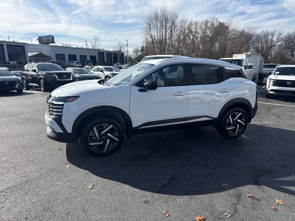 New 2026 Nissan Kicks SV SUV