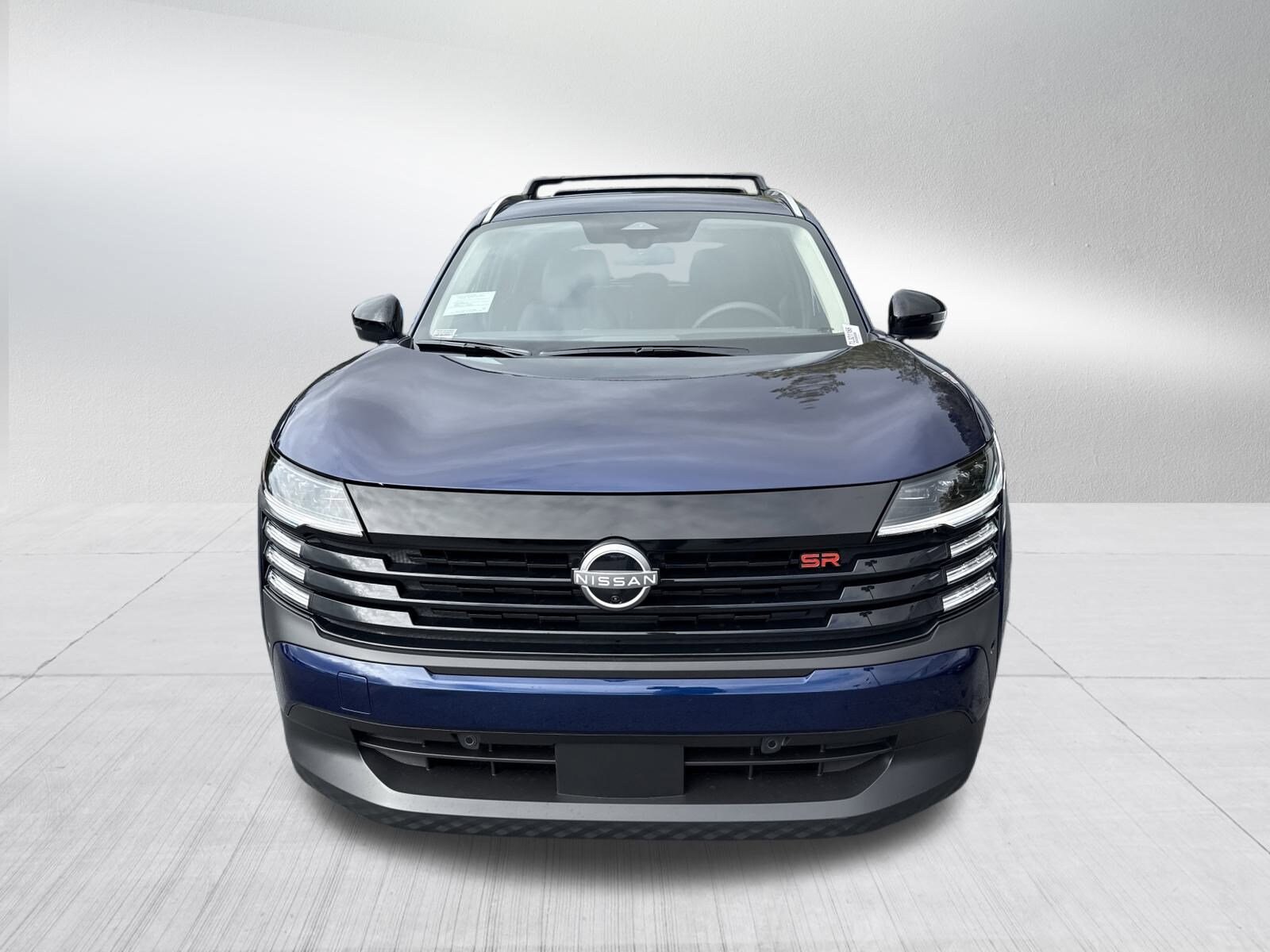 2026 Nissan Kicks SR photo 2