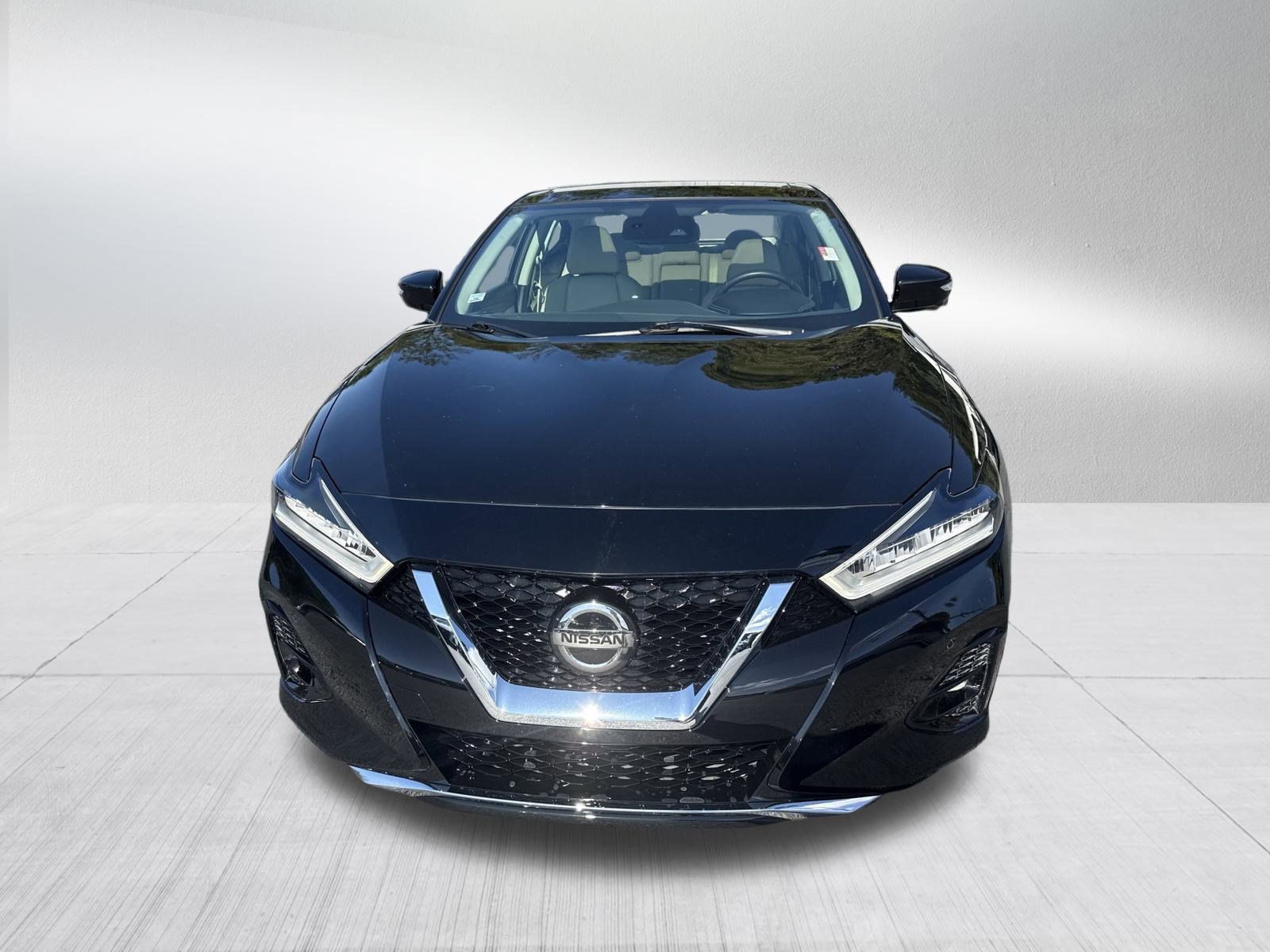 2019 Nissan Maxima Platinum photo 2