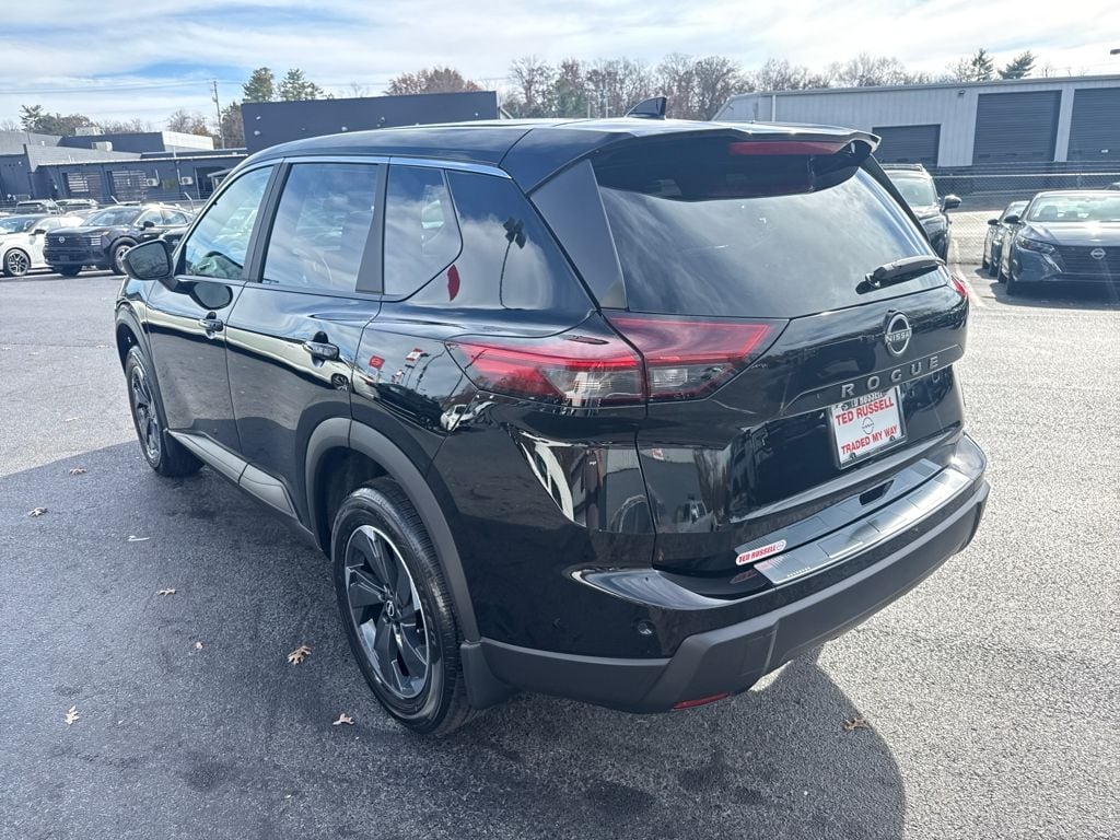 New 2026 Nissan Rogue SV SUV