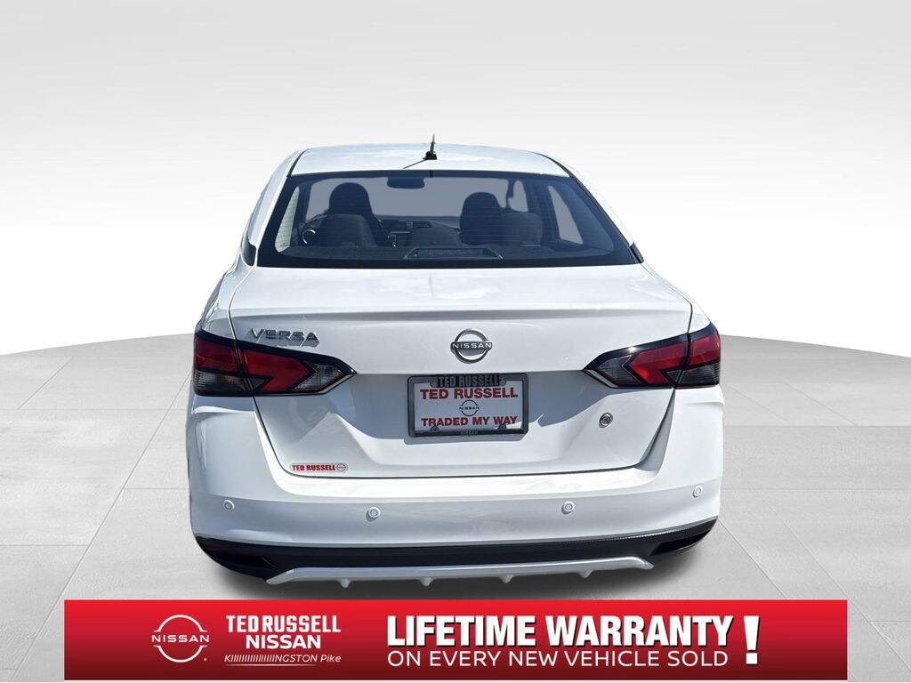 New 2025 Nissan Versa 1.6 S Sedan