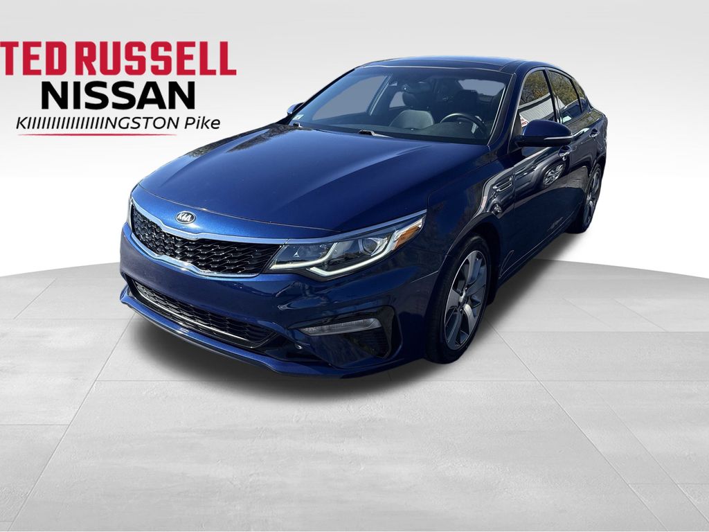 2019 Kia Optima S's photo