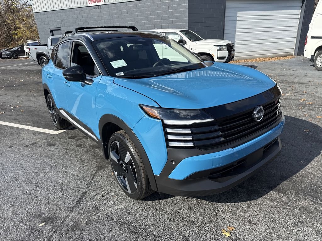 New 2026 Nissan Kicks SR SUV