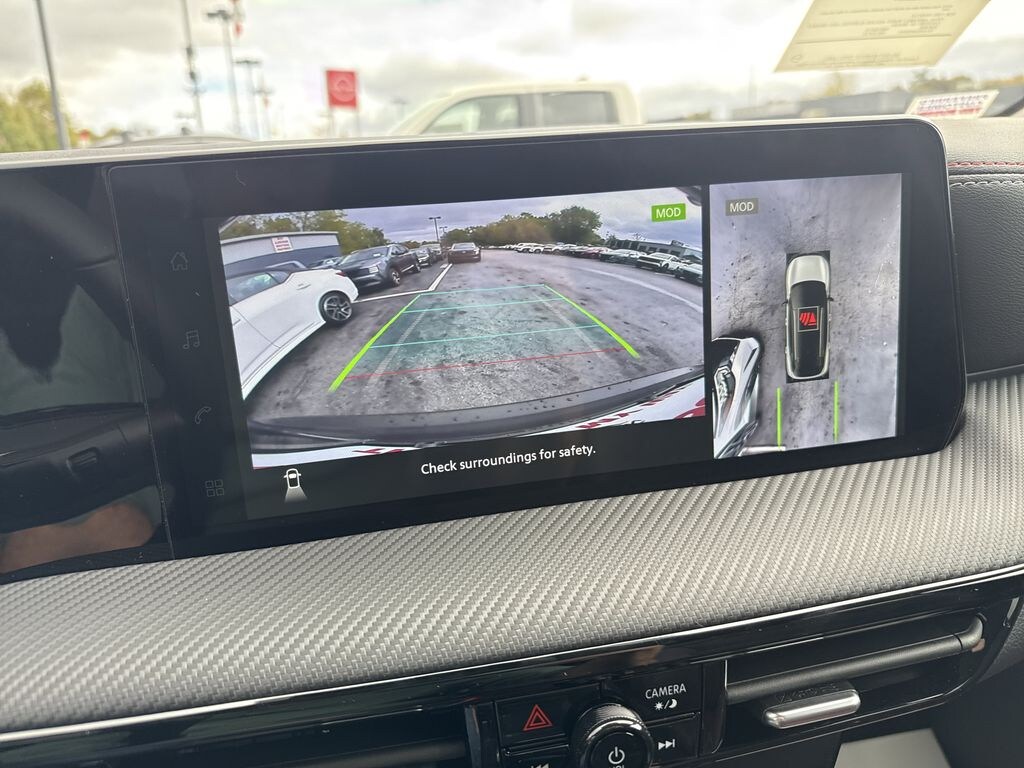 New 2026 Nissan Kicks SR SUV