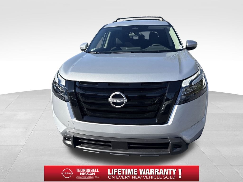 New 2025 Nissan Pathfinder SV SUV