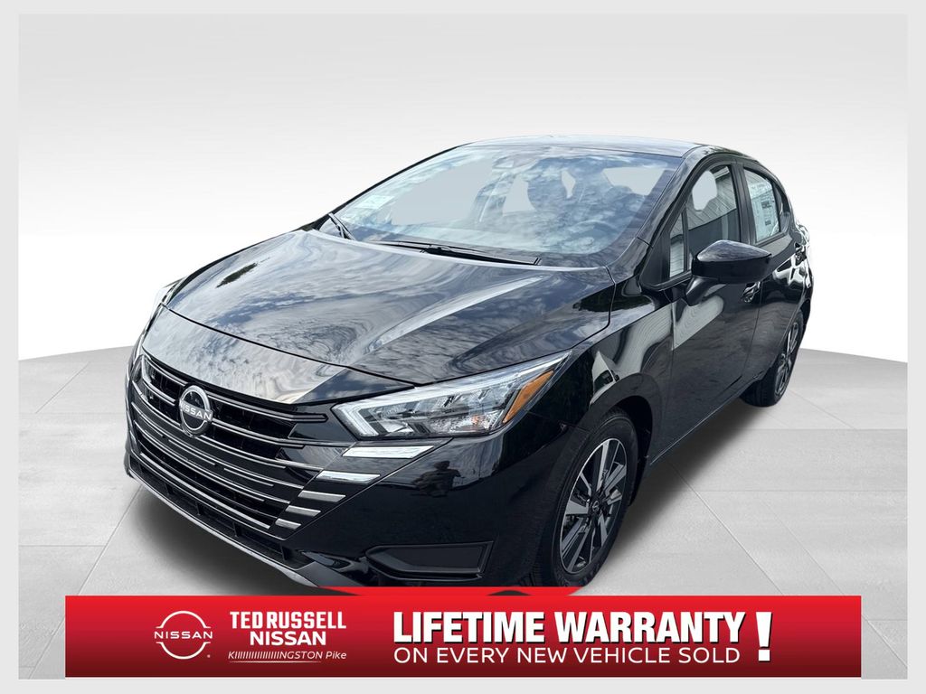 2025 Nissan Versa SV's photo